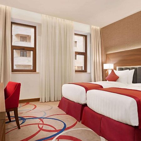Ramada Hotel & Suites By Wyndham Jerevan Exteriér fotografie
