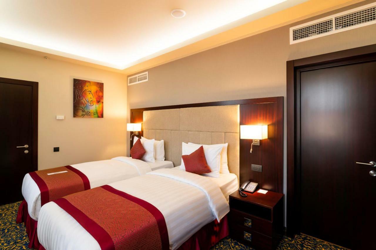 Ramada Hotel & Suites By Wyndham Jerevan Exteriér fotografie