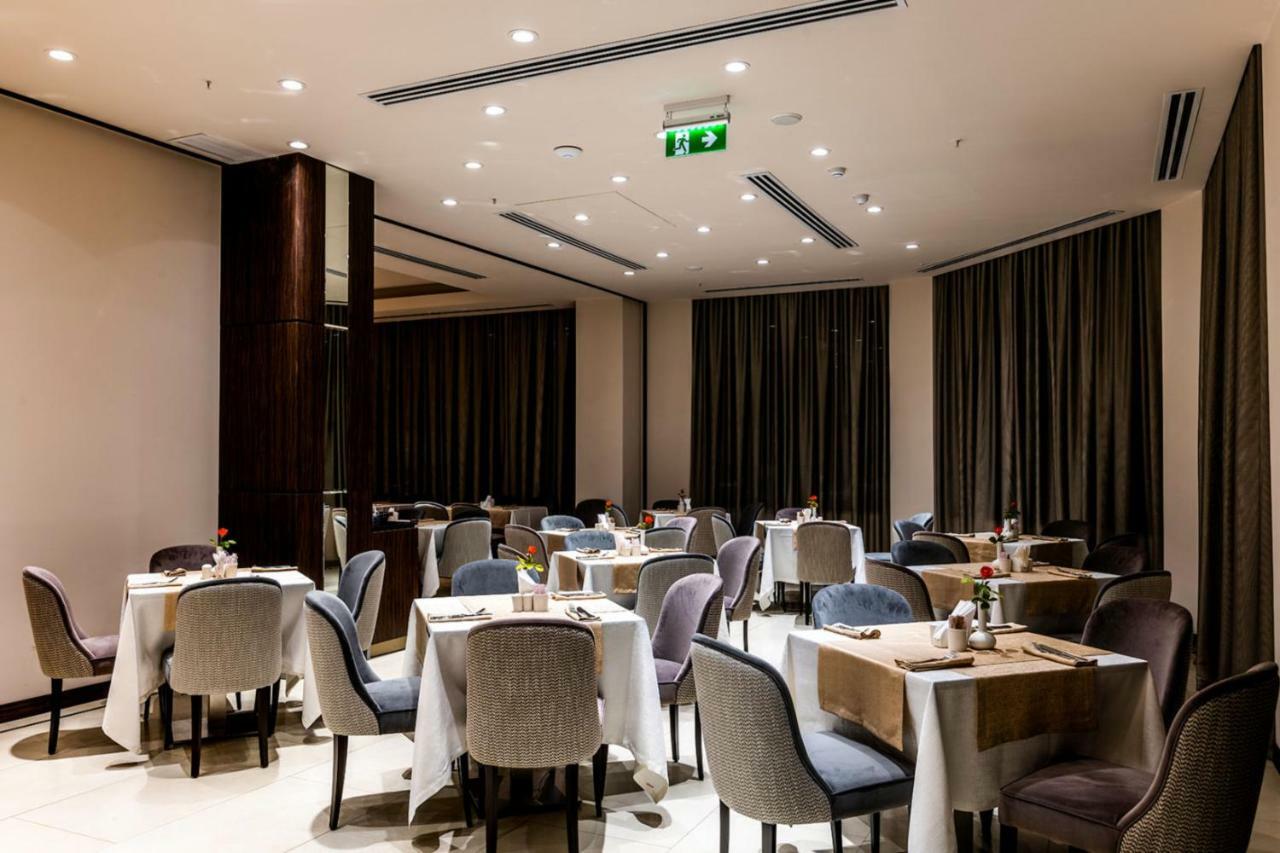 Ramada Hotel & Suites By Wyndham Jerevan Exteriér fotografie